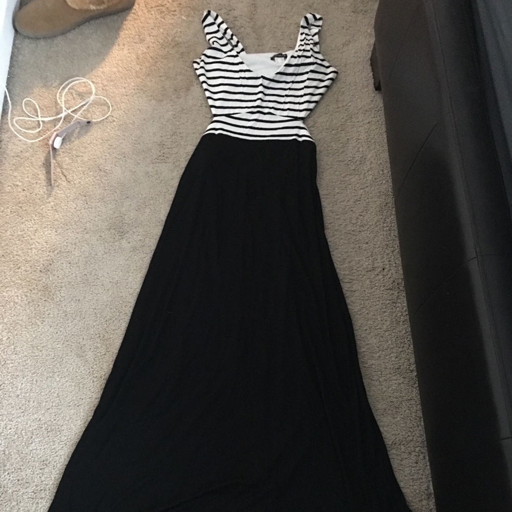 Sexy maxi dress cut out sides
